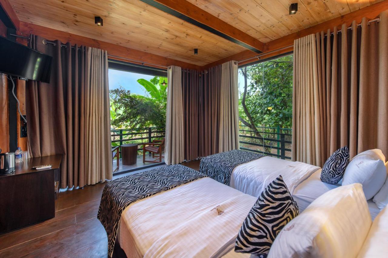 Atha Resort Sigirija Zewnętrze zdjęcie Deluxe Room